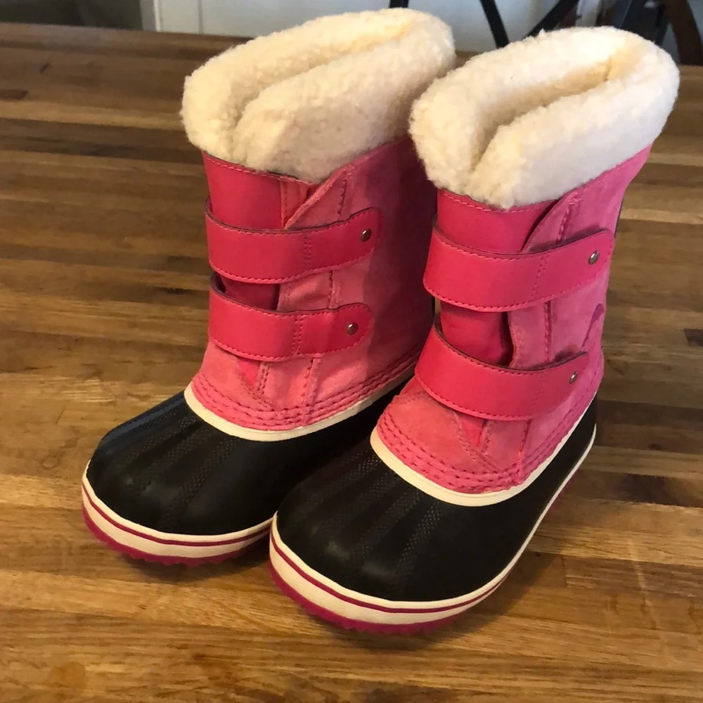 Sorel NWOT snow boots!